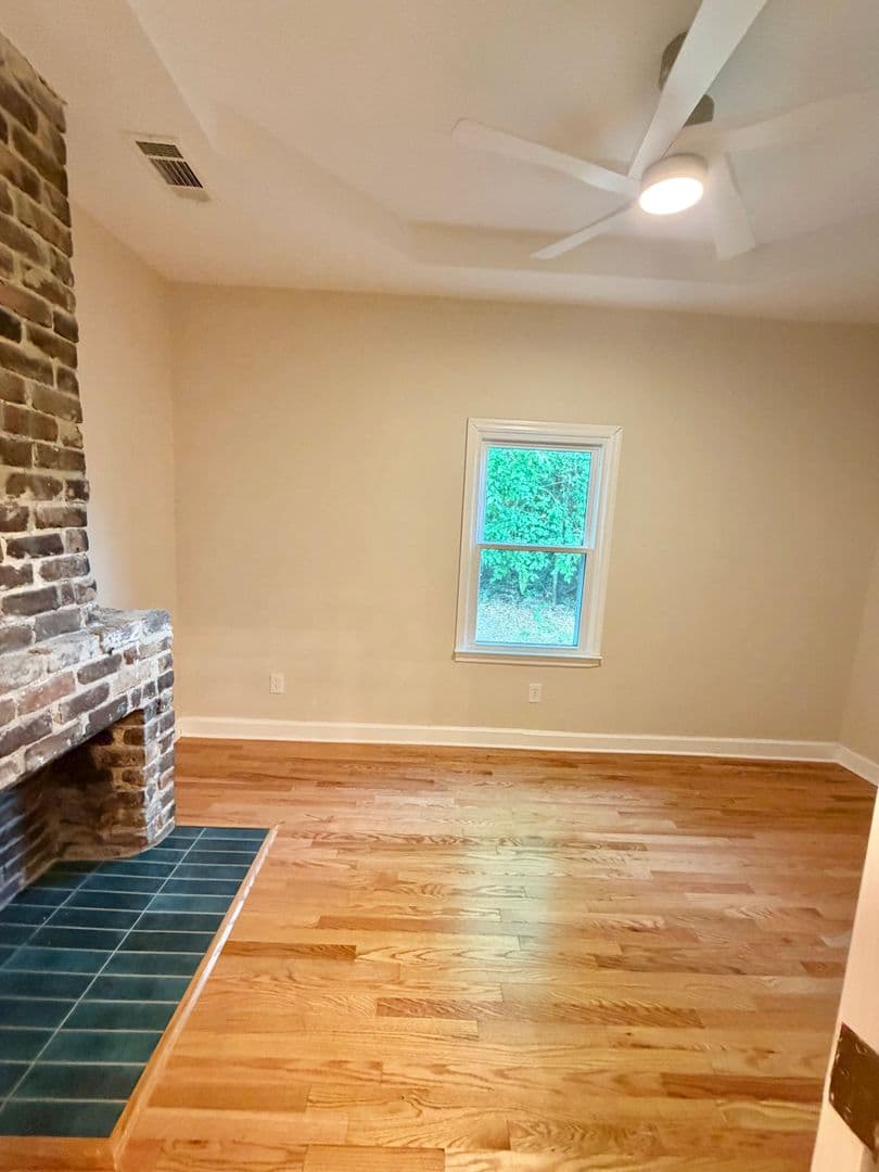 Savannah Apartment: 610 E Duffy St
