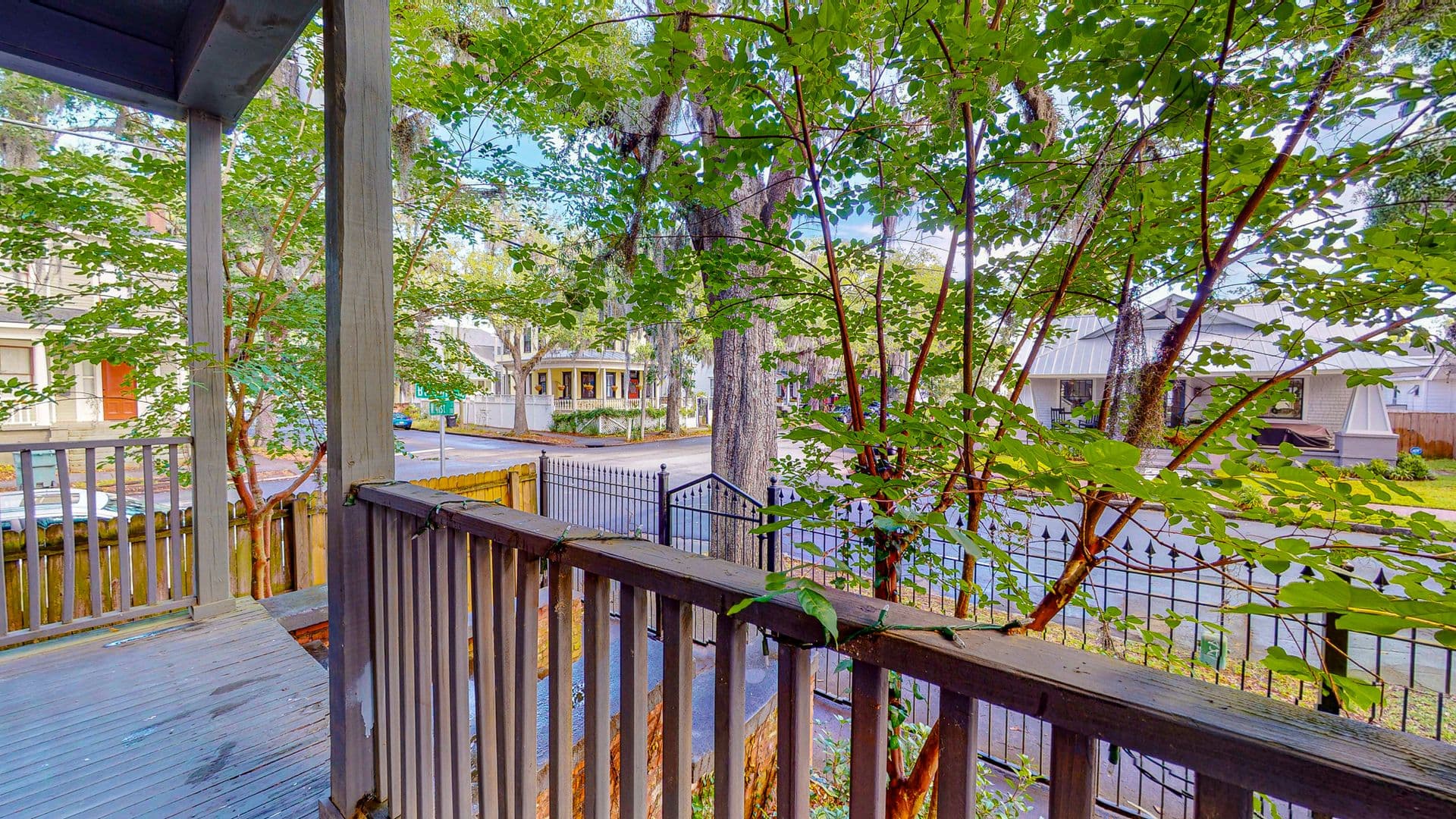 Savannah Apartment: 123 W 41st