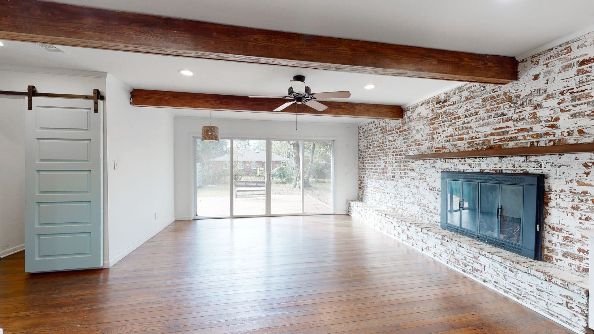 Savannah House: 329 Oxford dr
