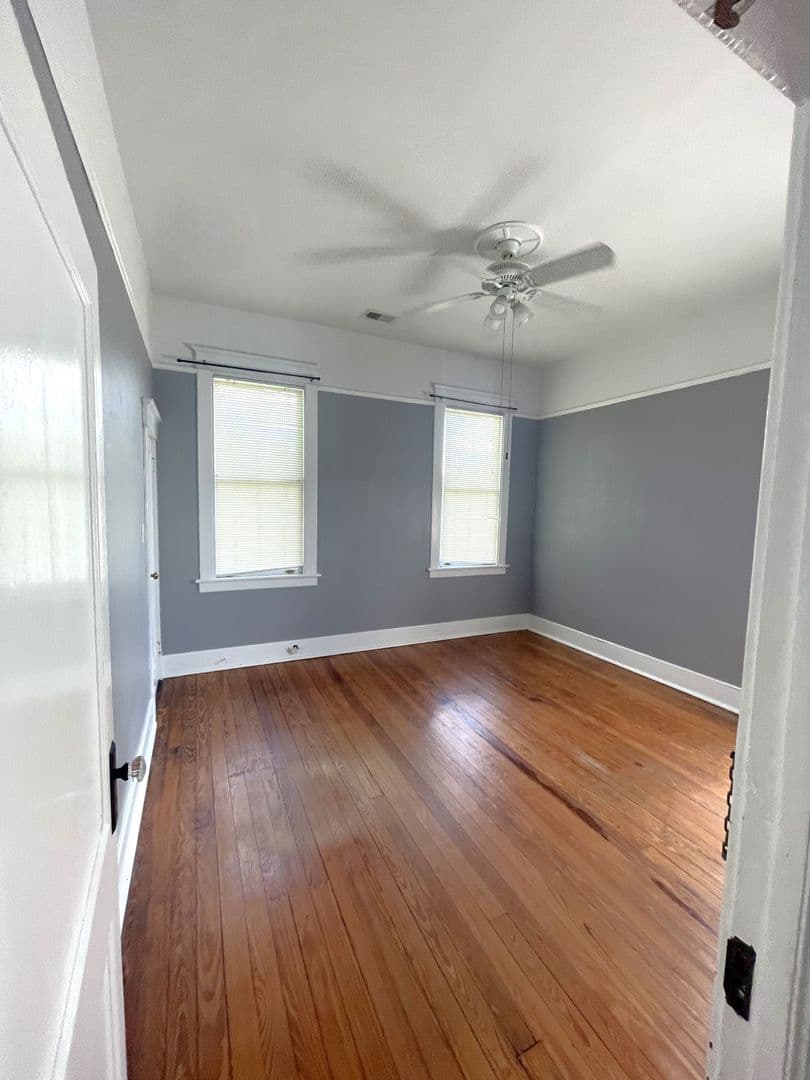 Savannah Apartment: 418 e 40th st