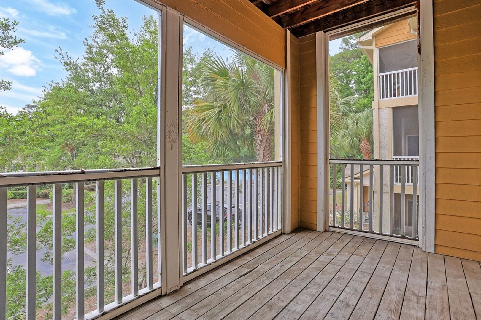Savannah House: 1205 Walden Park