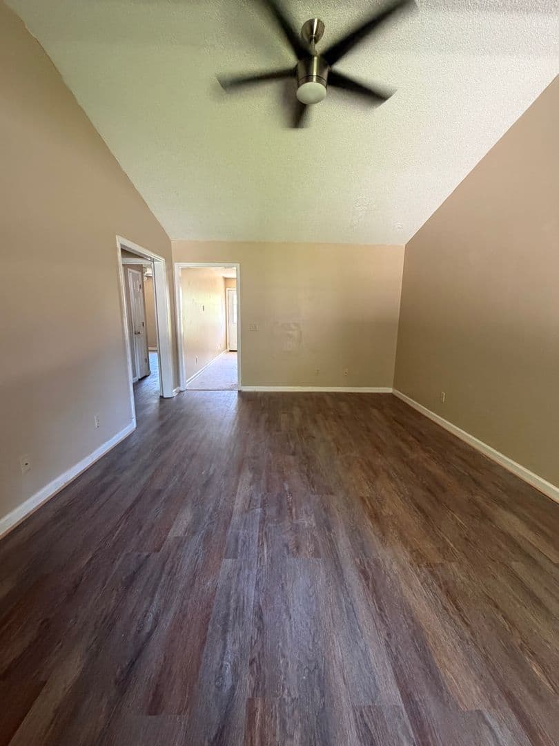 Savannah Apartment: 26 A Chatham St