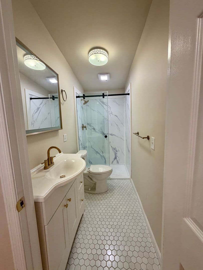 Savannah Apartment: 610 E Duffy St