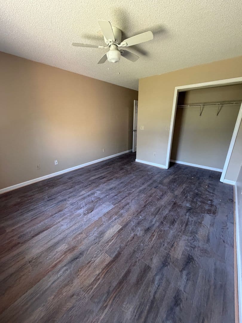 Savannah Apartment: 26 A Chatham St