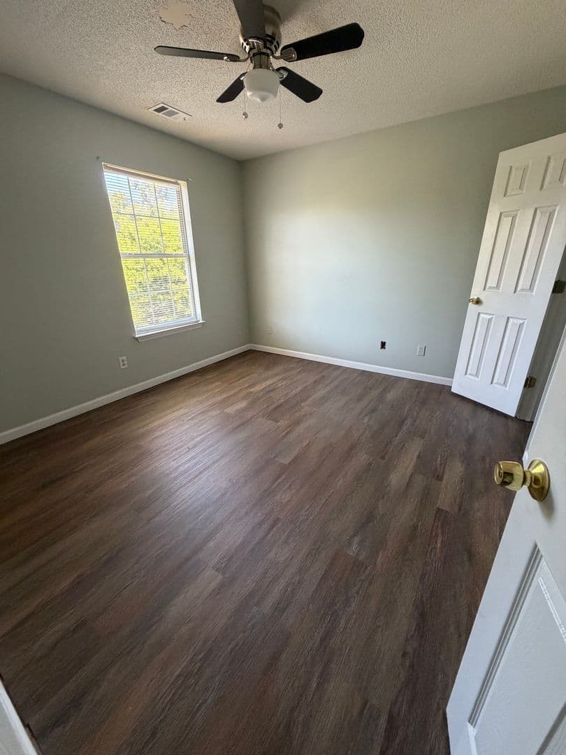 Savannah Apartment: 26 A Chatham St