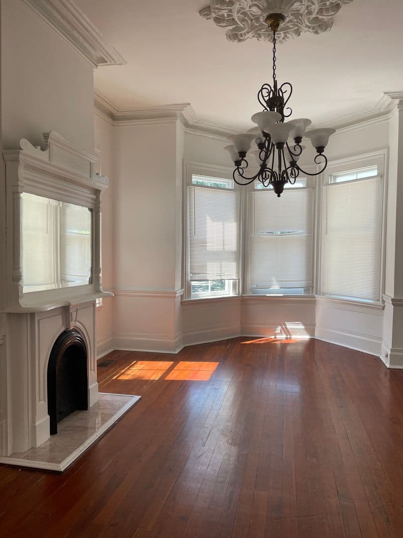Savannah Apartment: 228 E. Henry