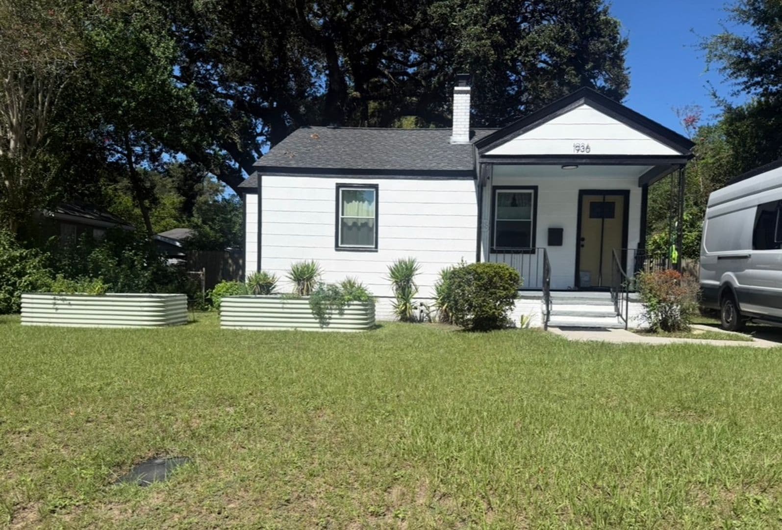 savannah House: 1936 Causton bluff rd