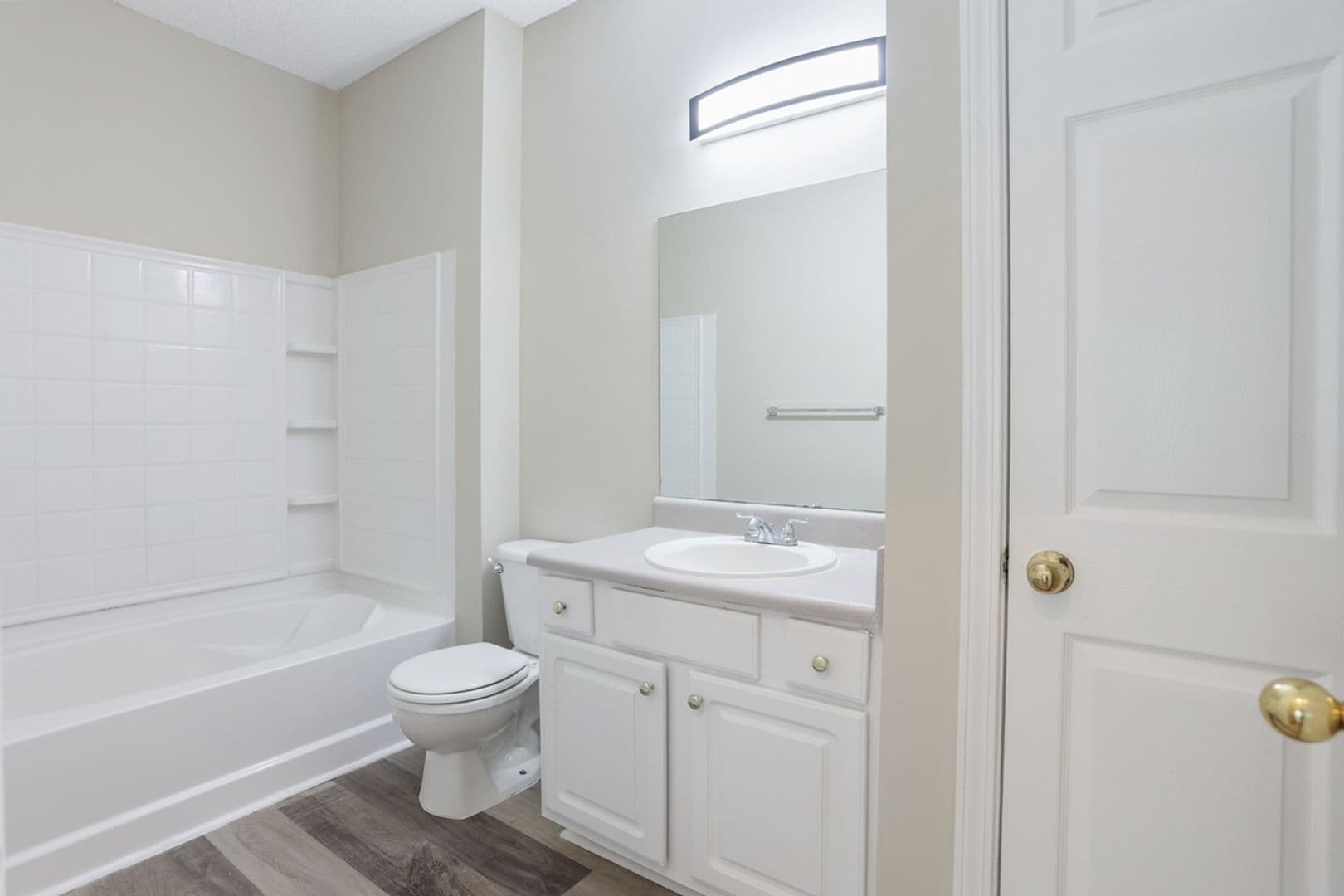 Savannah House: 1205 Walden Park
