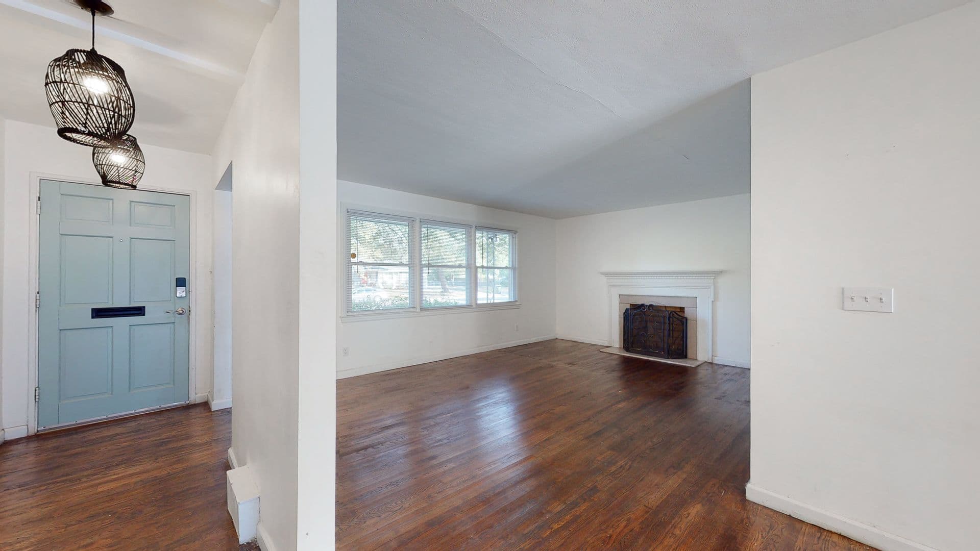 Savannah House: 329 Oxford dr