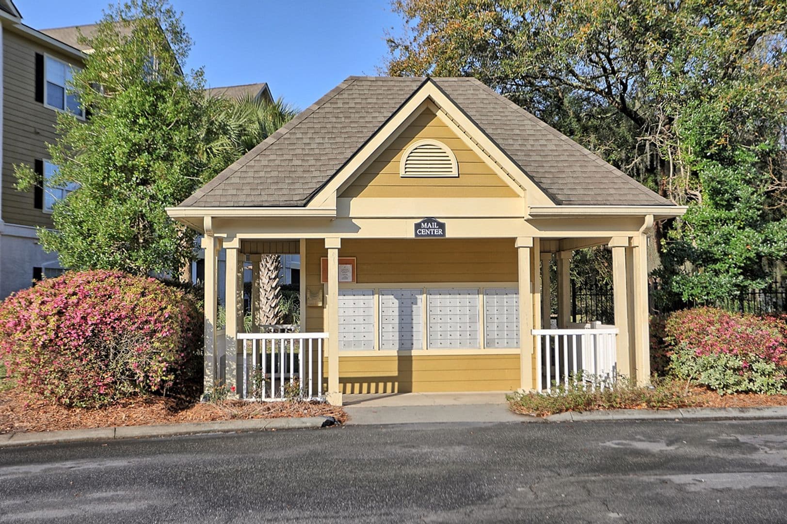 Savannah House: 1205 Walden Park