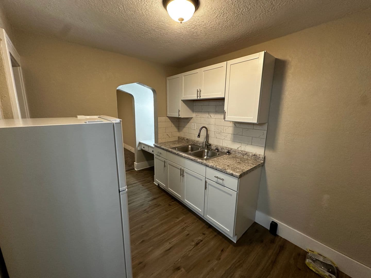 Rock Island Apartment: 1615 26th St