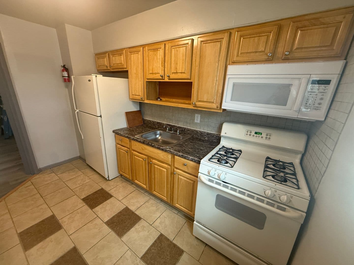 Baltimore Apartment: 3405 Frankford Ave