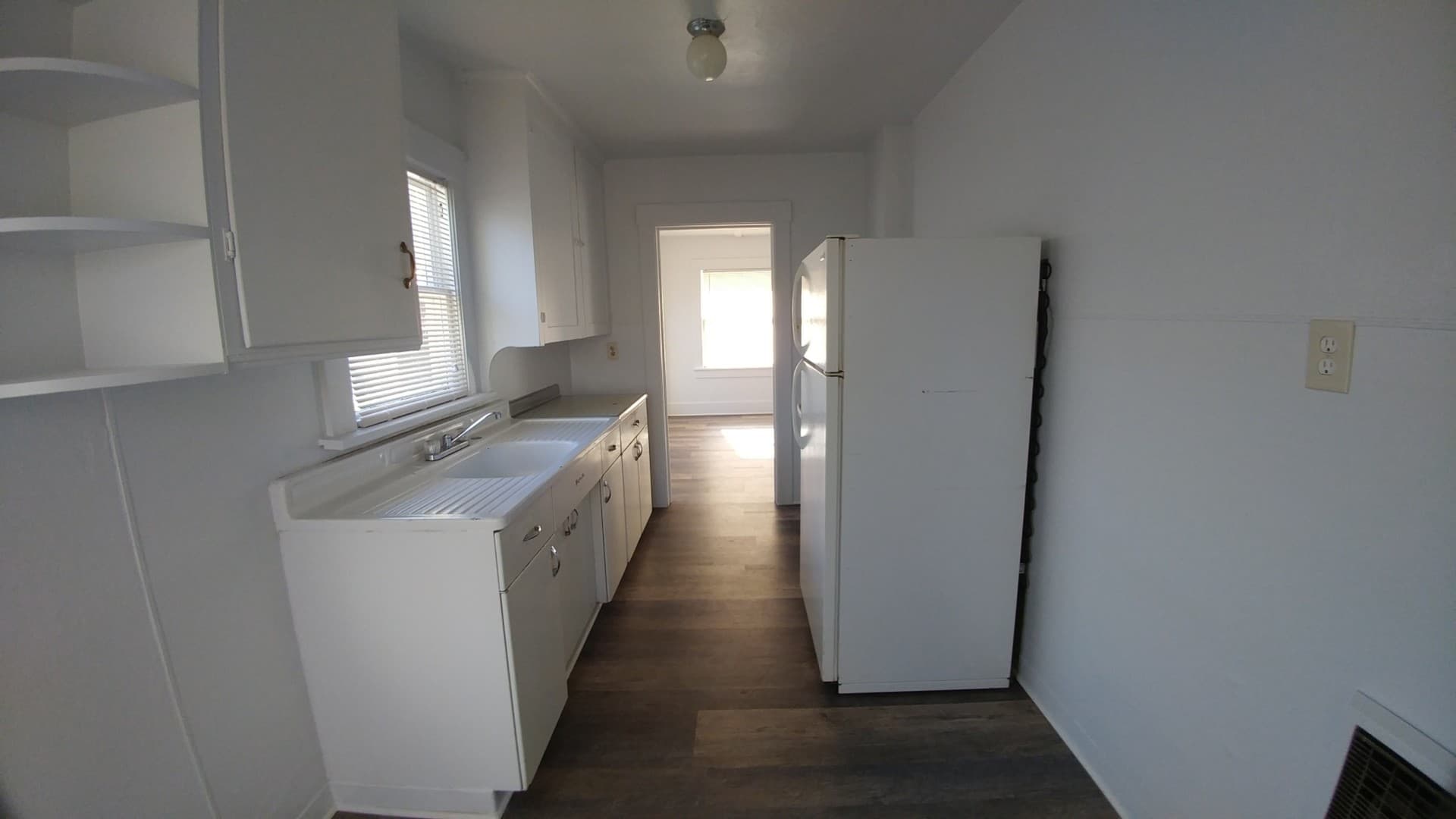 Klamath Falls Apartment: 527 N 8th