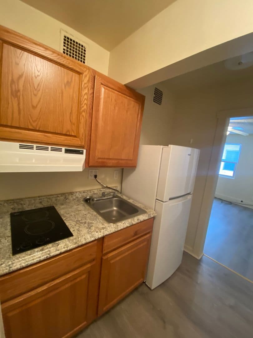 Klamath Falls Apartment: 1111 Main St