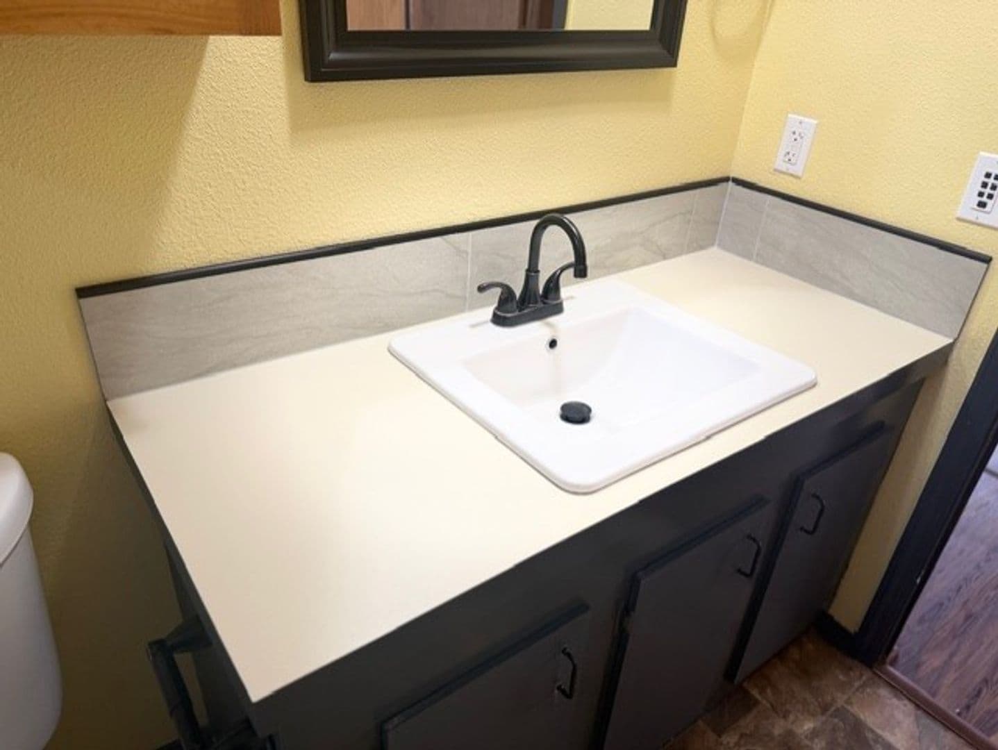 Klamath Falls House: 2346 Frontage Rd.