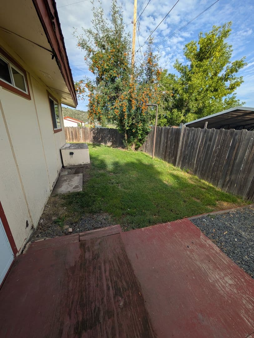 Klamath Falls Apartment: 5002 Wocus Road