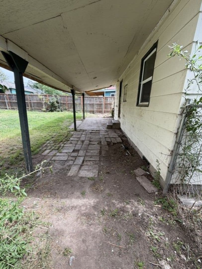 Klamath Falls House: 2619 Scott St.