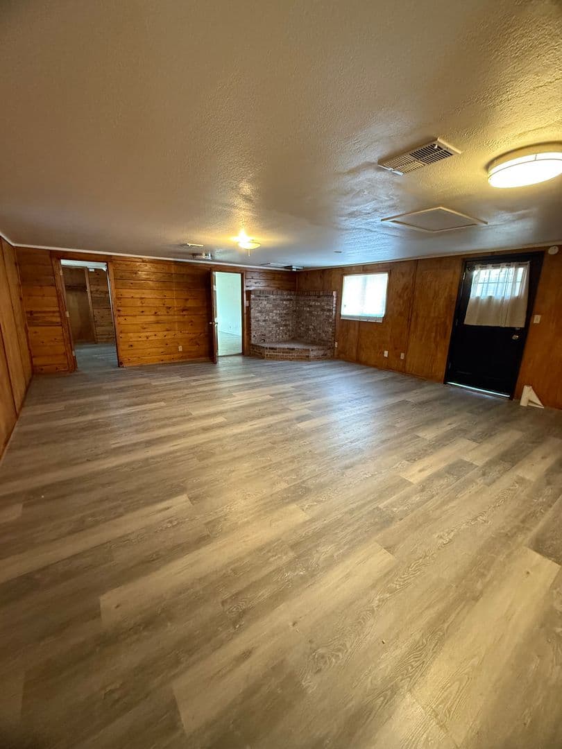 Klamath Falls Apartment: 3147 Boardman Ave