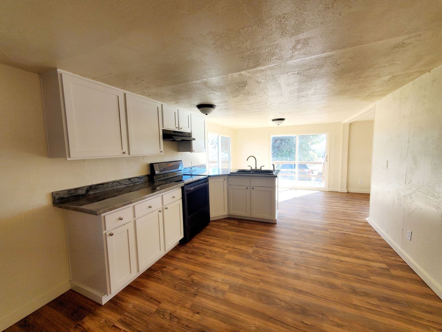 Klamath Falls House: 866 Riverside Dr