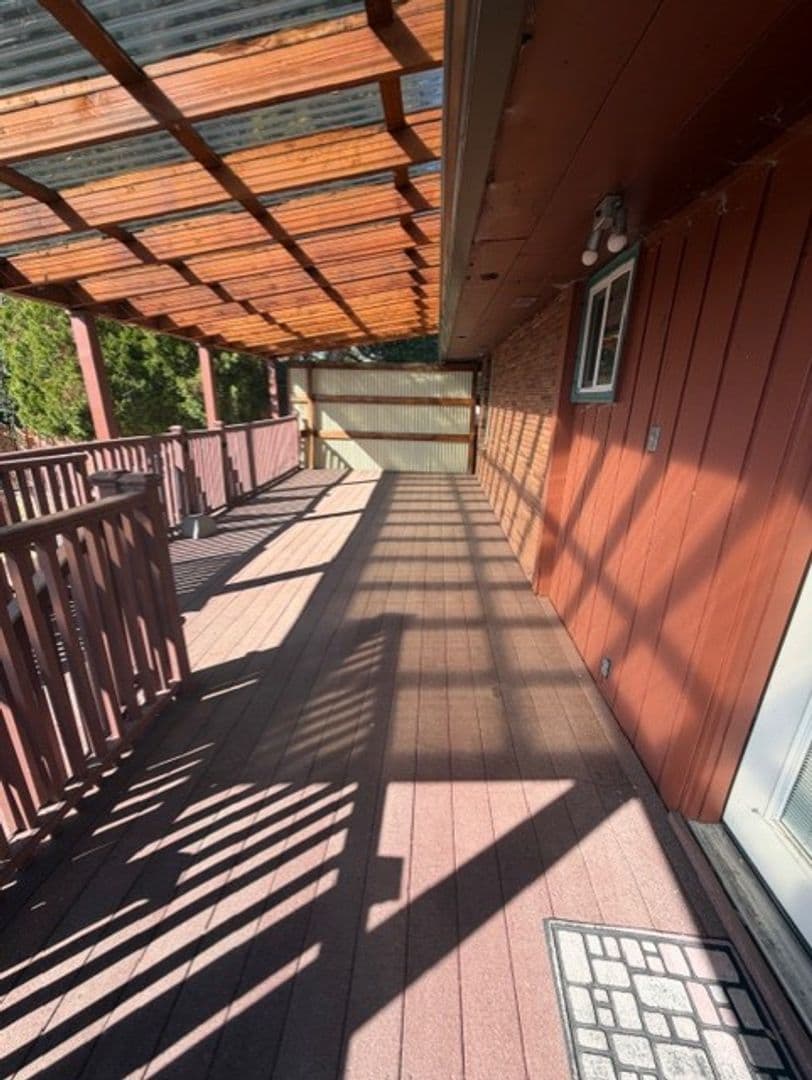 Klamath Falls House: 5122 Bryant Ave