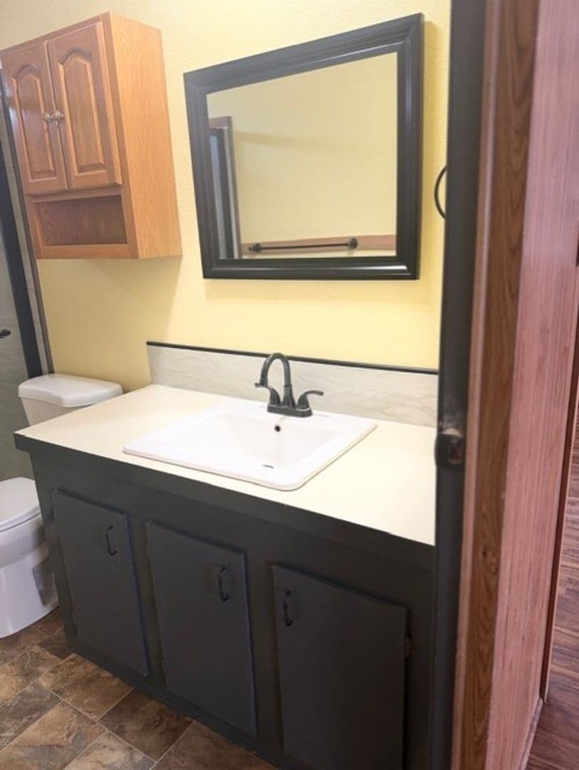 Klamath Falls House: 2346 Frontage Rd.