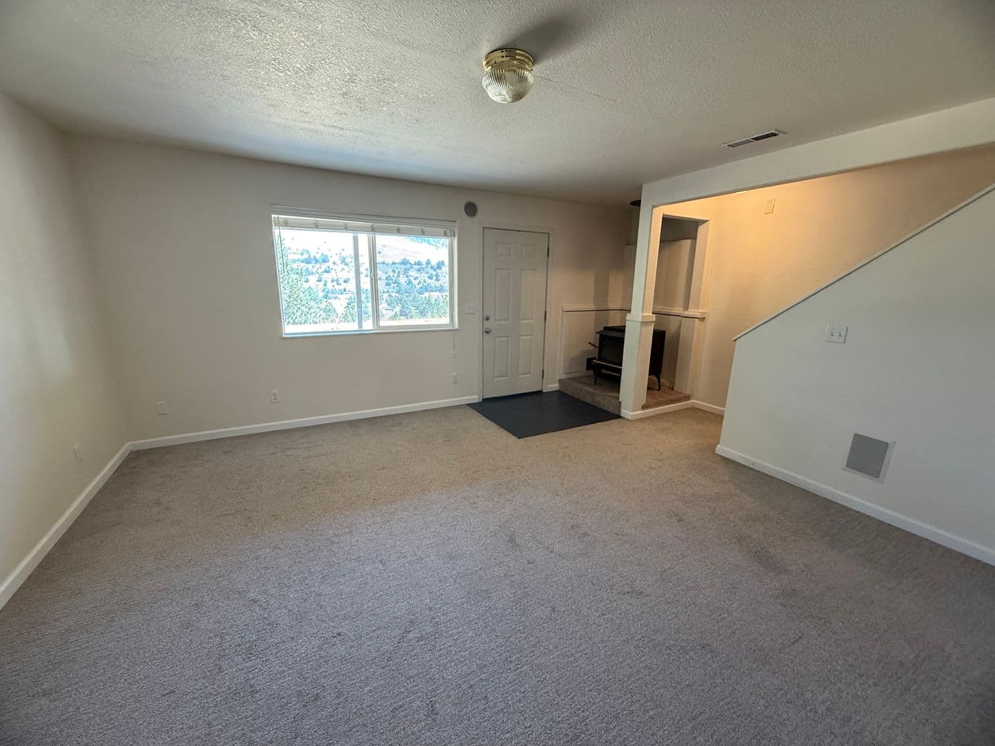 Klamath Falls House: 1839 Melanie Court