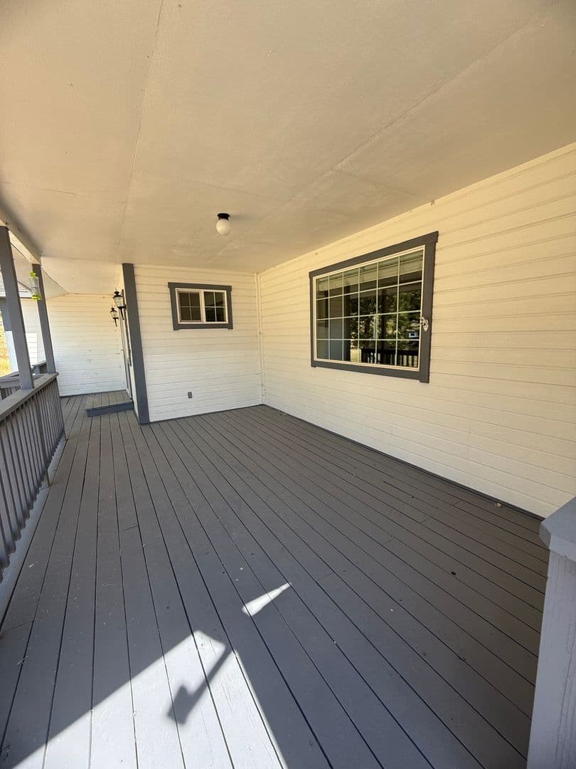 Klamath Falls House: 1839 Melanie Court