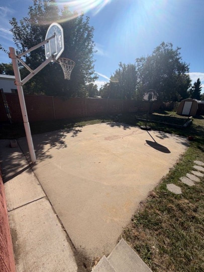 Klamath Falls House: 5122 Bryant Ave