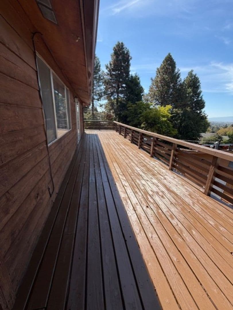Klamath Falls House: 6724 Beckton