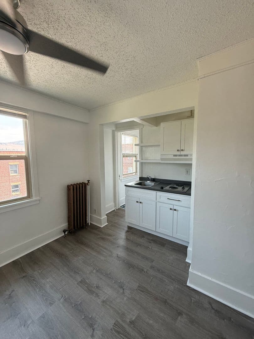 Klamath Falls Apartment: 1111 Main St