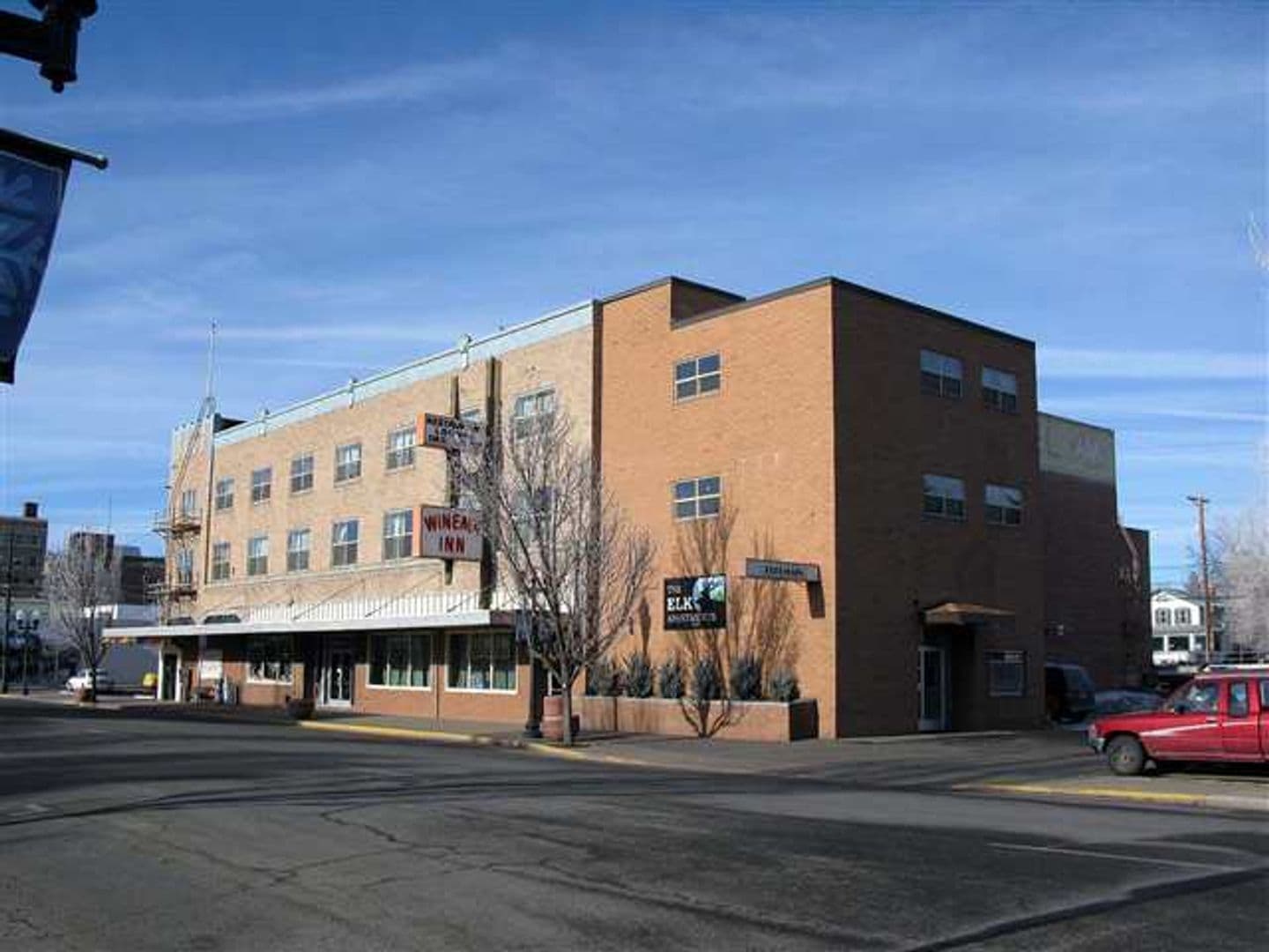 Klamath Falls Apartment: 1111 Main St