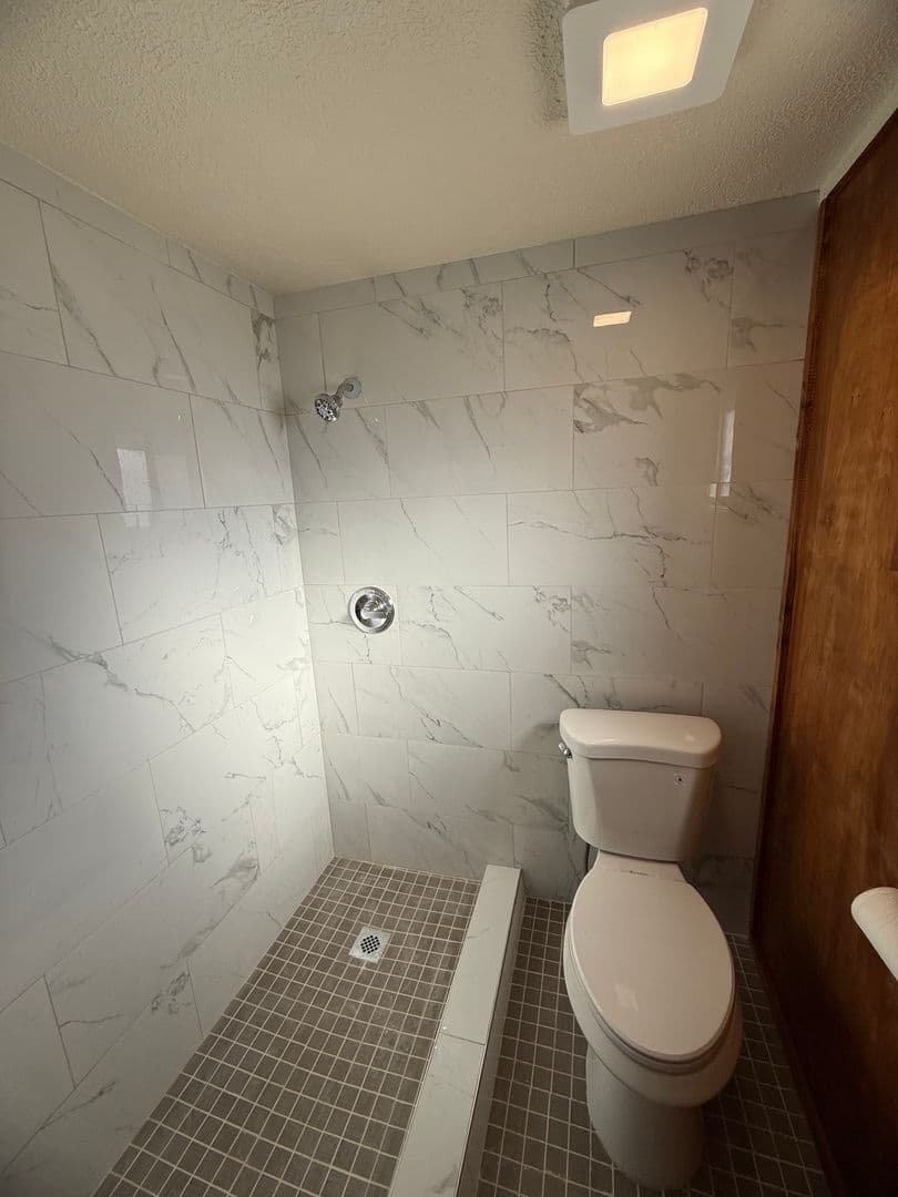 Klamath Falls Apartment: 3147 Boardman Ave