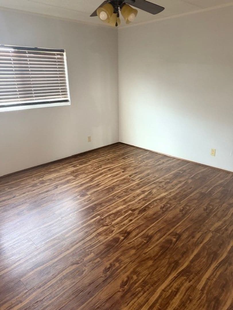 Klamath Falls House: 2346 Frontage Rd.