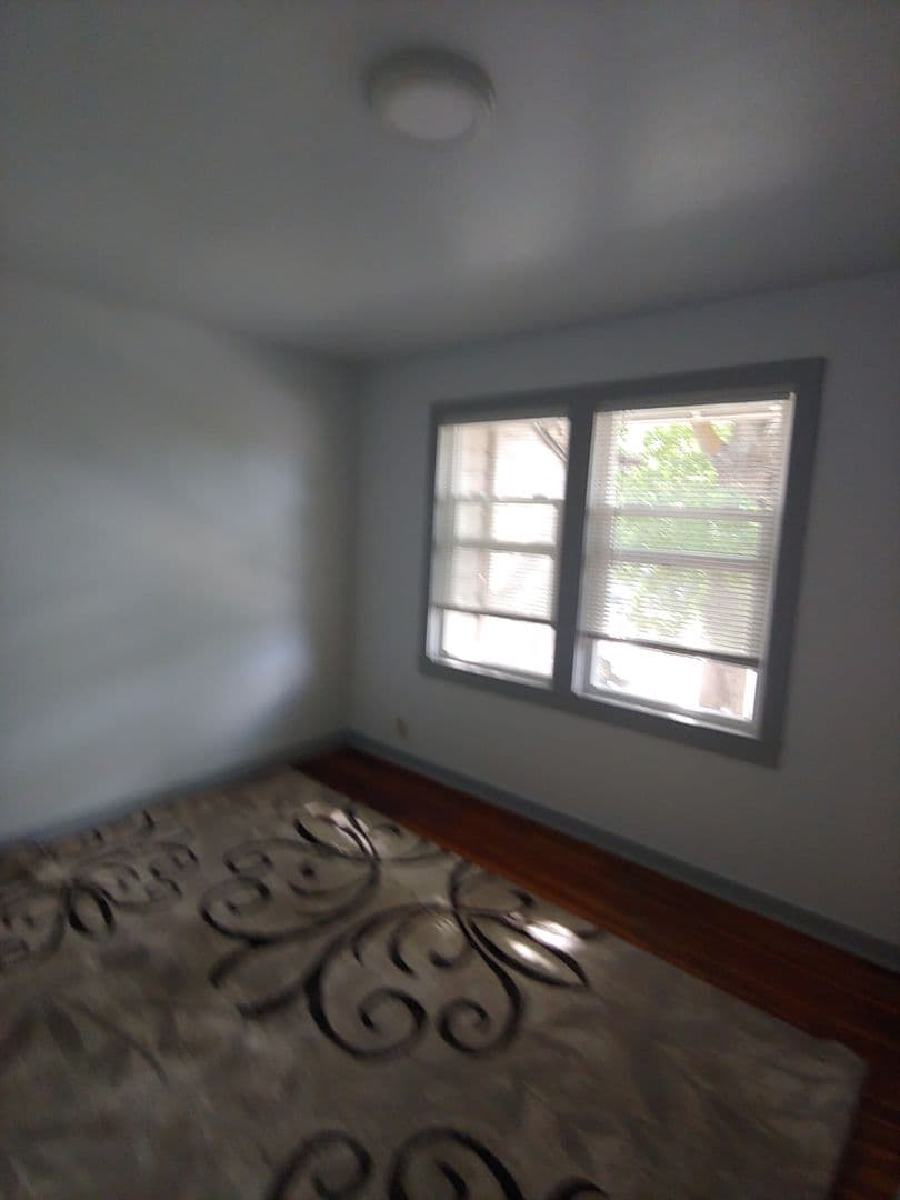Klamath Falls Apartment: 2160 Reclamation