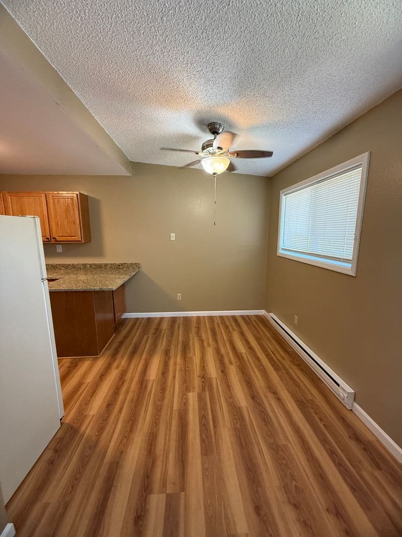 Klamath Falls Apartment: 2490 Nile