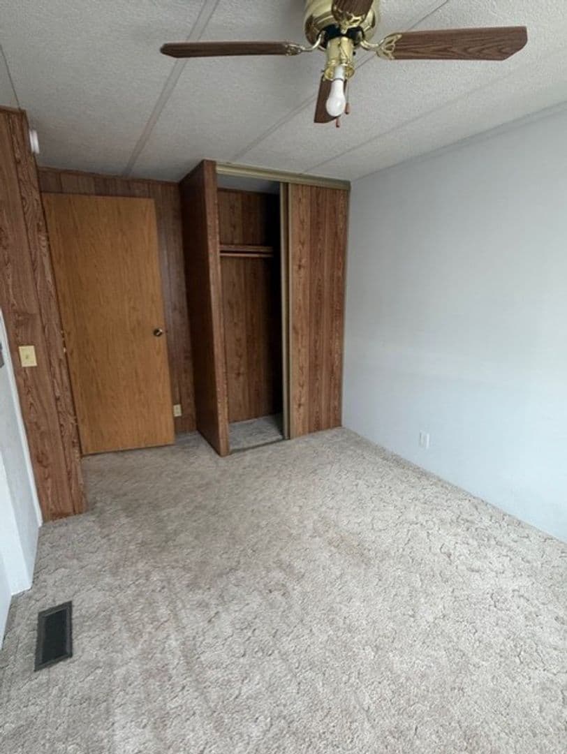 Klamath Falls House: 2346 Frontage Rd.