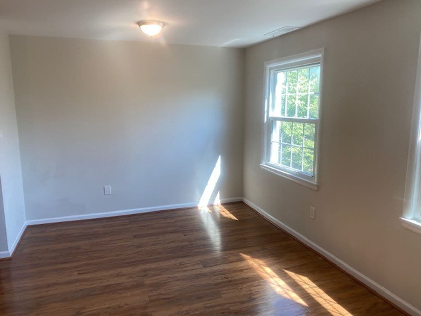 Vienna House: 111 Center Street North #201B