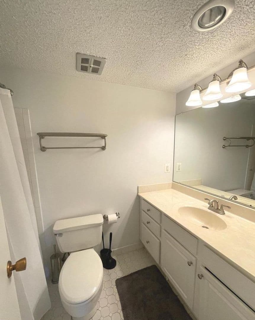 Bethesda Condo: 7425 Democracy Blvd #310