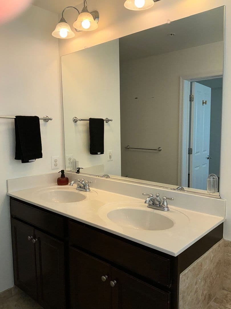 Clarksburg House: 13944 Estuary Drive
