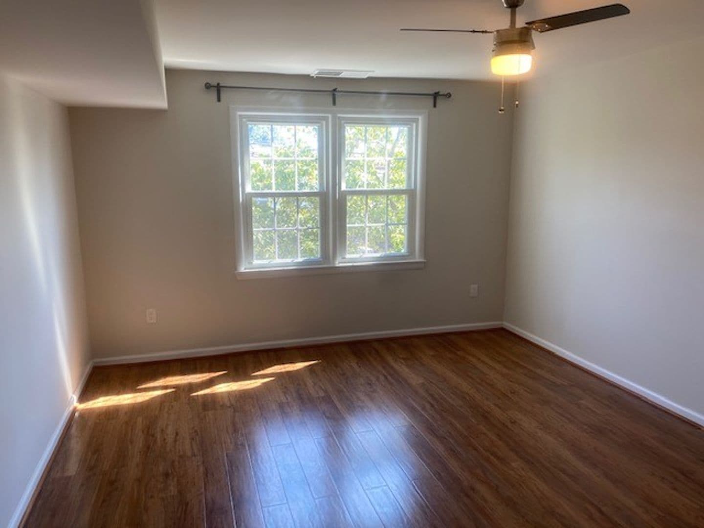 Vienna House: 111 Center Street North #201B