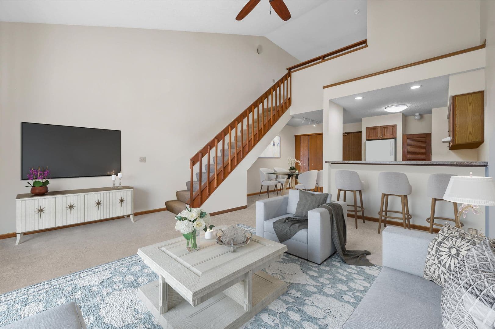 Pewaukee Apartment: 580 & 590 Foxtail Drive