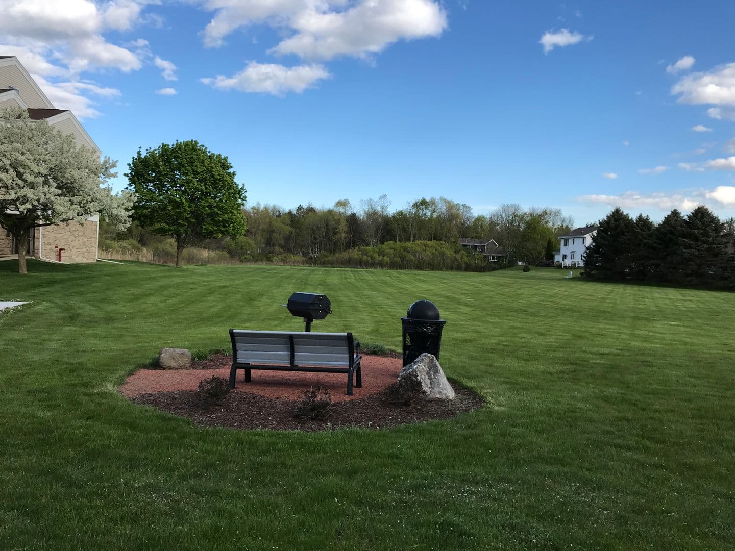 Pewaukee Apartment: 580 & 590 Foxtail Drive