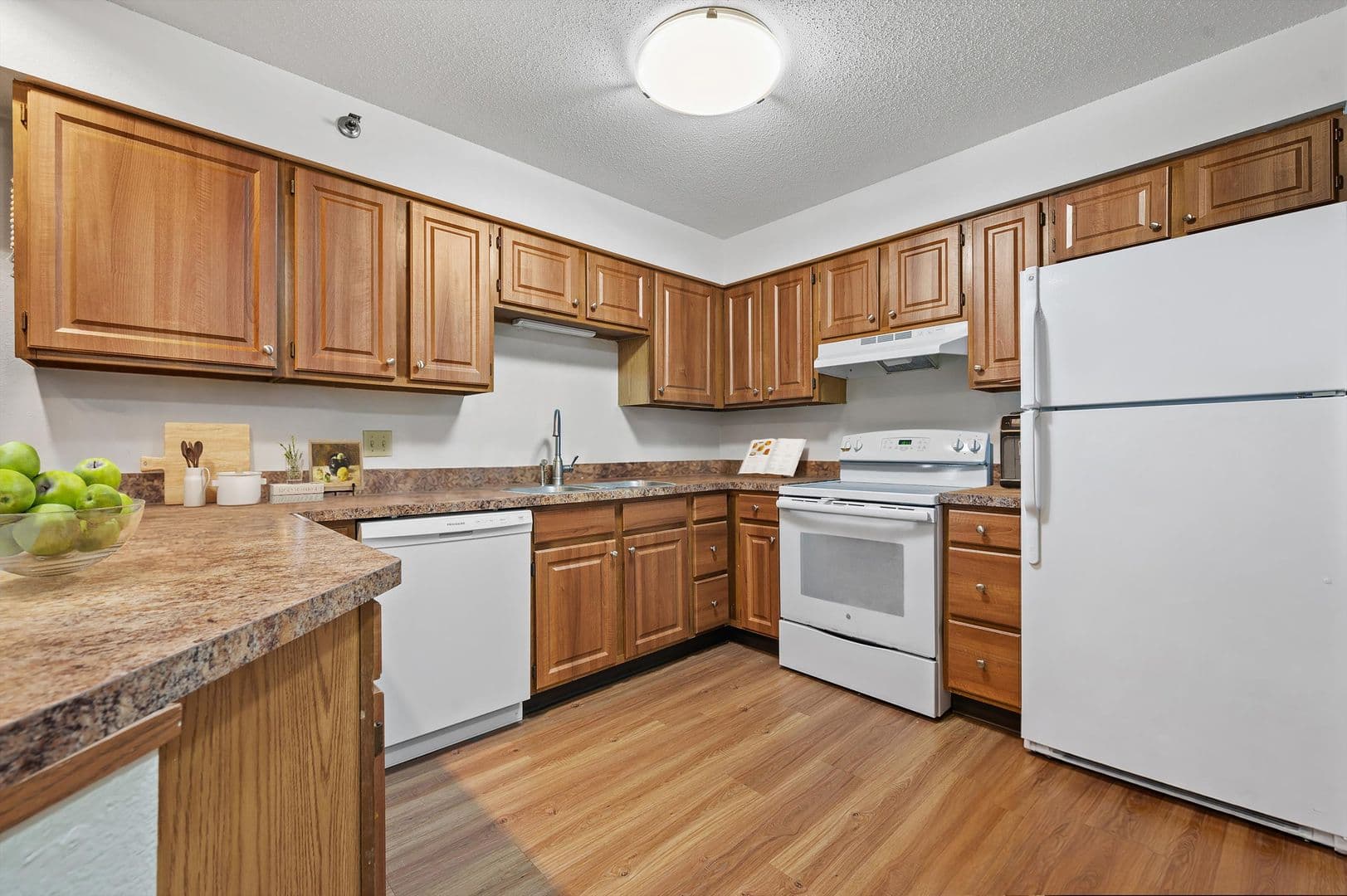 Wauwatosa Apartment: 7930 Harwood Ave