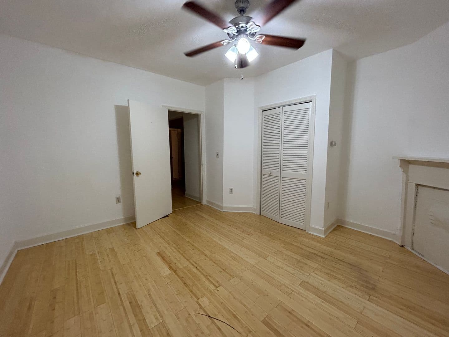 Atlanta Apartment: 0, 145, 151, 225 Sampson
