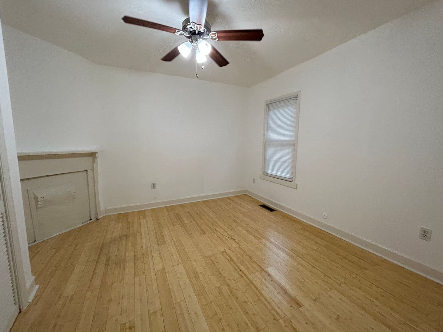 Atlanta Apartment: 0, 145, 151, 225 Sampson