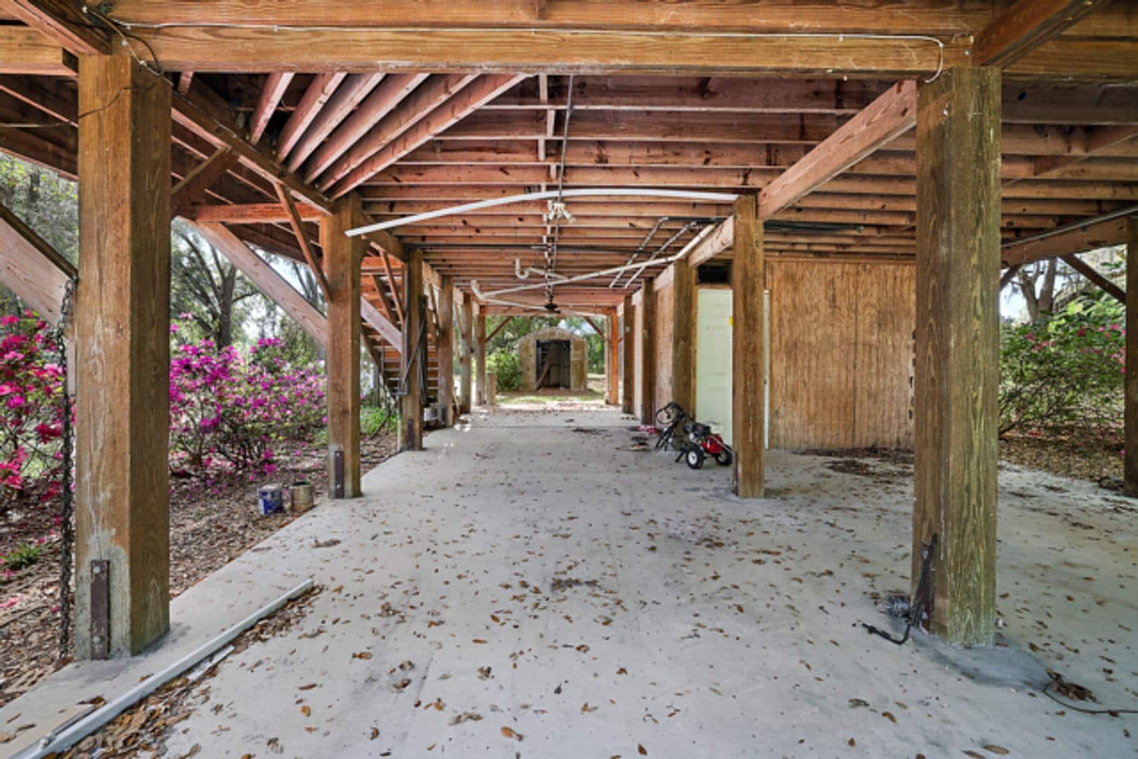 Webster House: 3605 SR 50