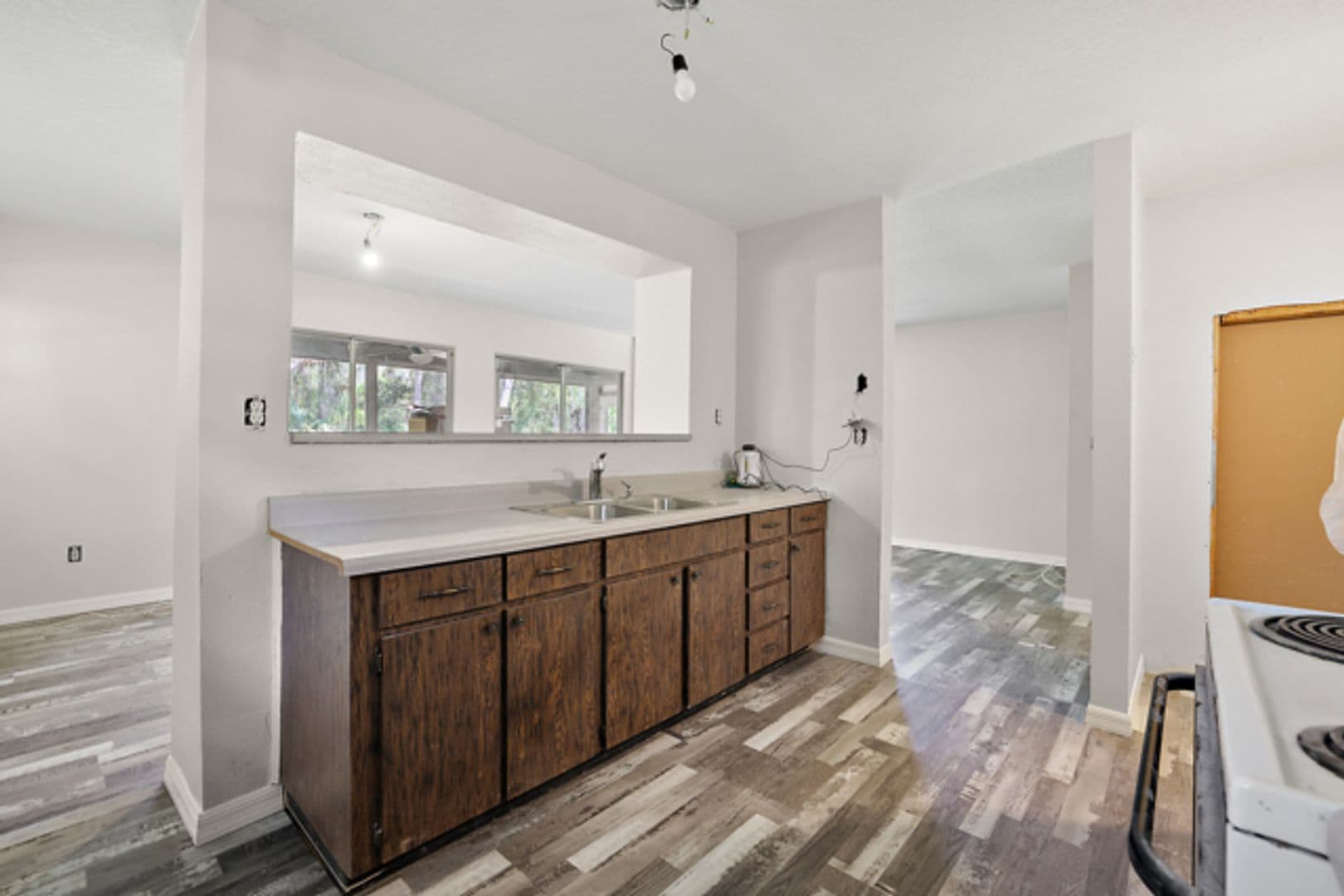 Webster House: 3605 SR 50