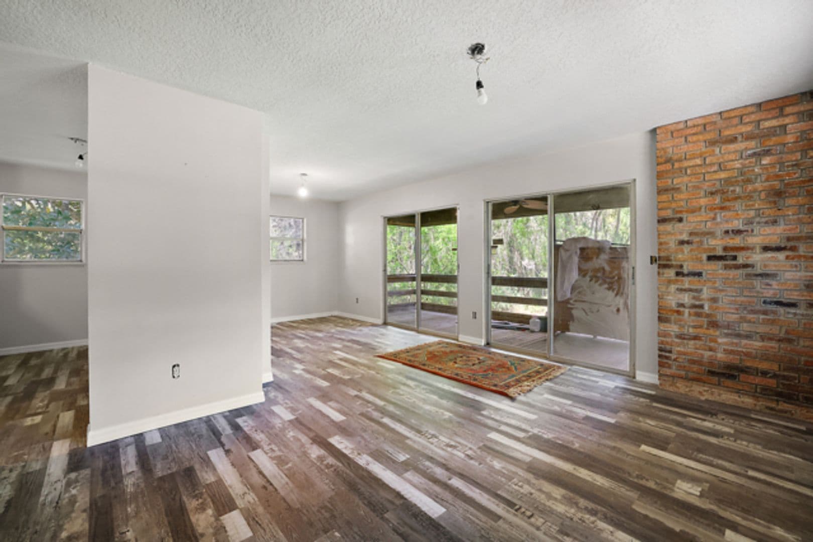 Webster House: 3605 SR 50
