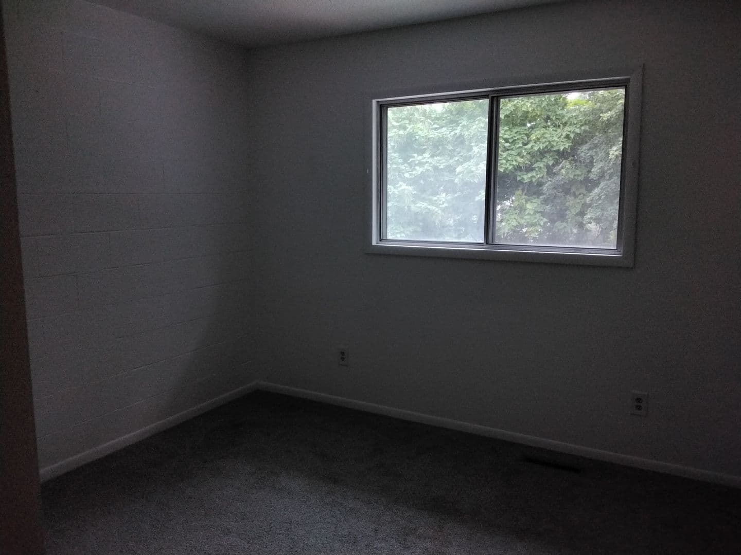 Ottumwa Apartment: 342 E. Park Ave.