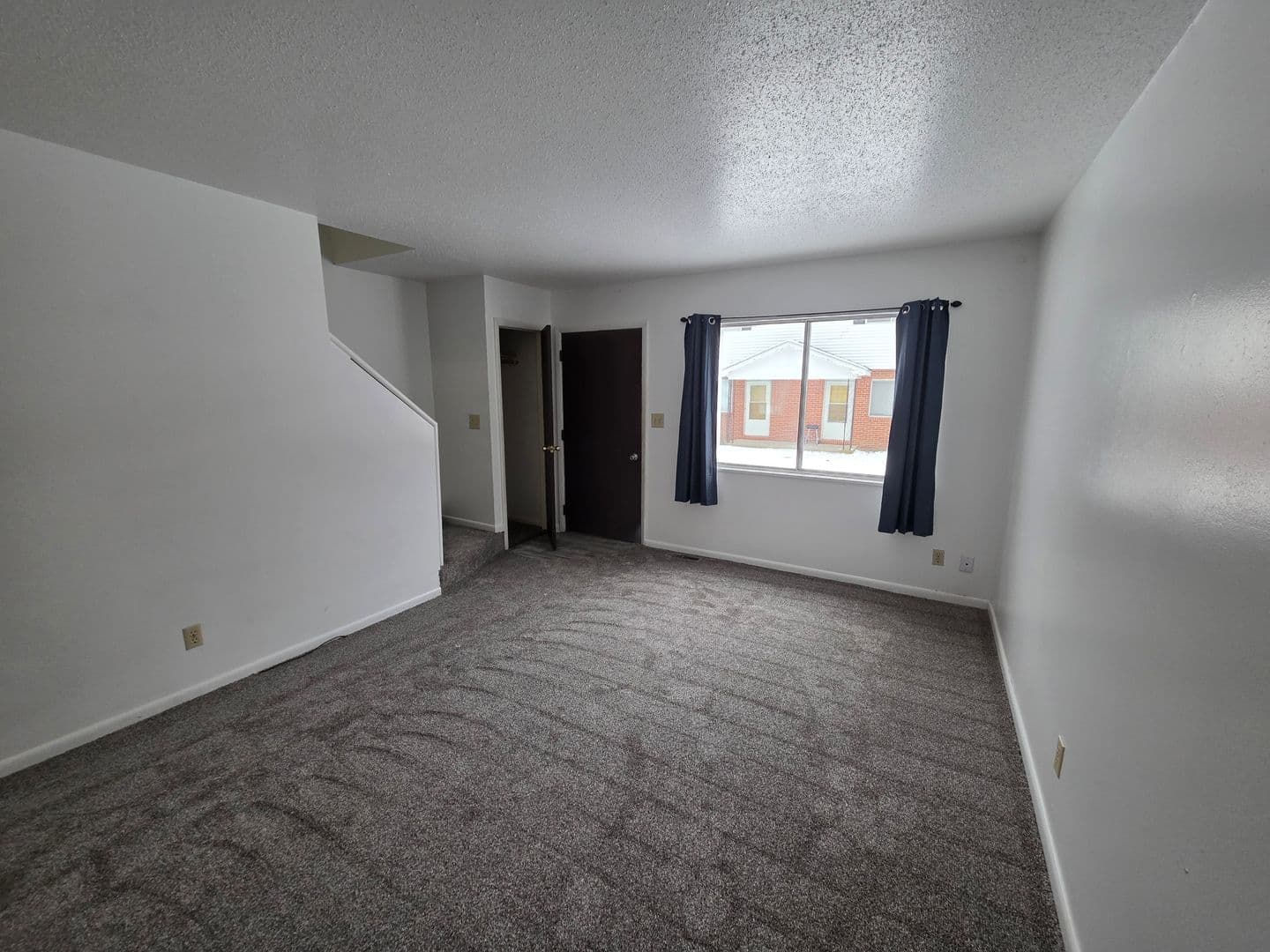 Ottumwa Apartment: 342 E. Park Ave.